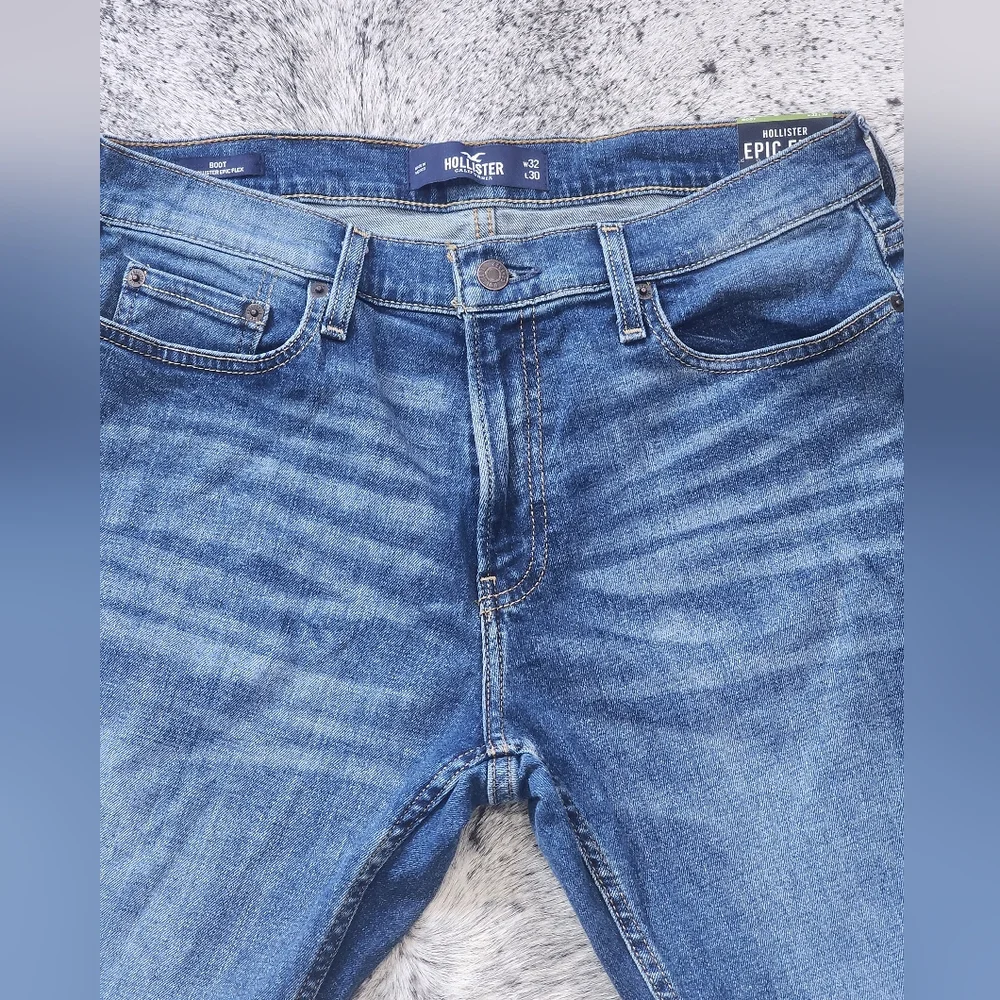 SOLD!!!!!Mens Hollister 32x30 - Picture 2 of 7